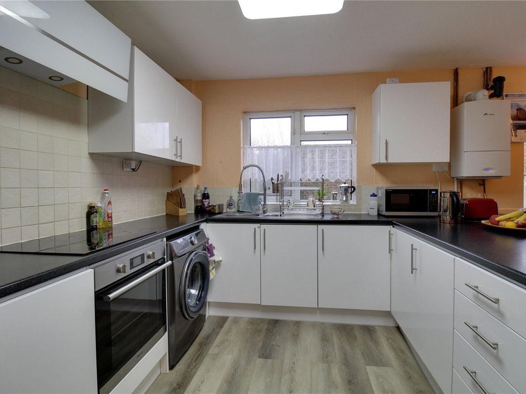 4 bed end terrace house for sale in Quilter Road, Basingstoke, Hampshire RG22, £340,000