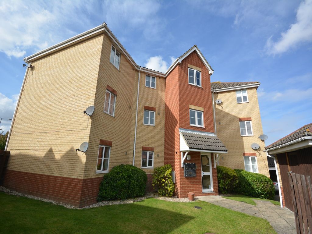 2 bed flat to rent in Amcotes Place, Chelmsford CM2, £1,095 pcm