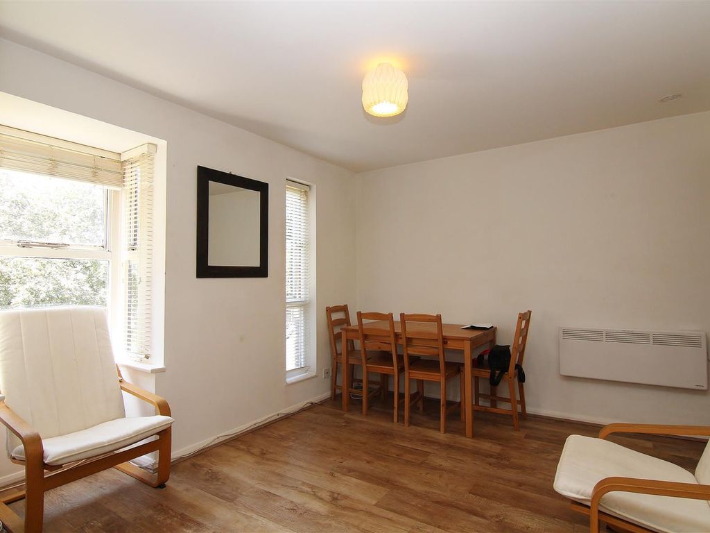 Studio to rent in Coopers Close, London E1, £1,350 pcm