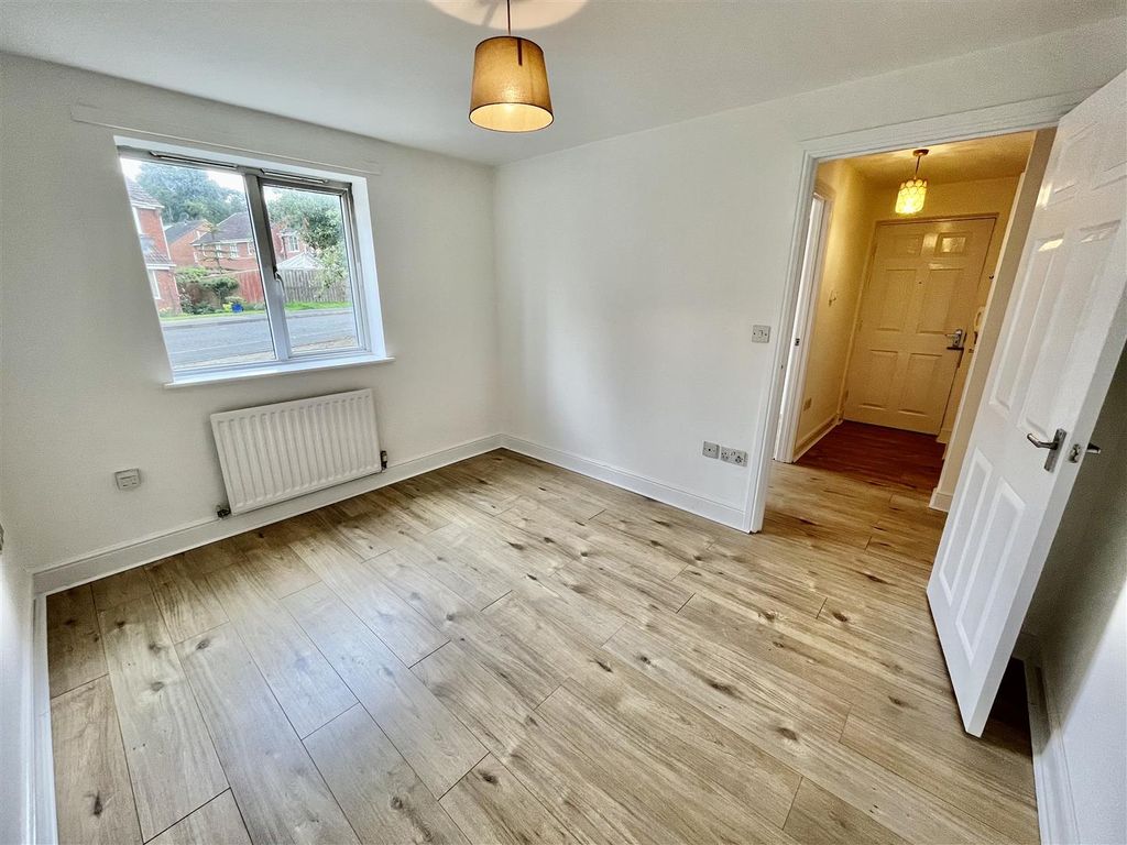 2 bed flat for sale in Alverton Drive, Faverdale, Darlington DL3, £85,000