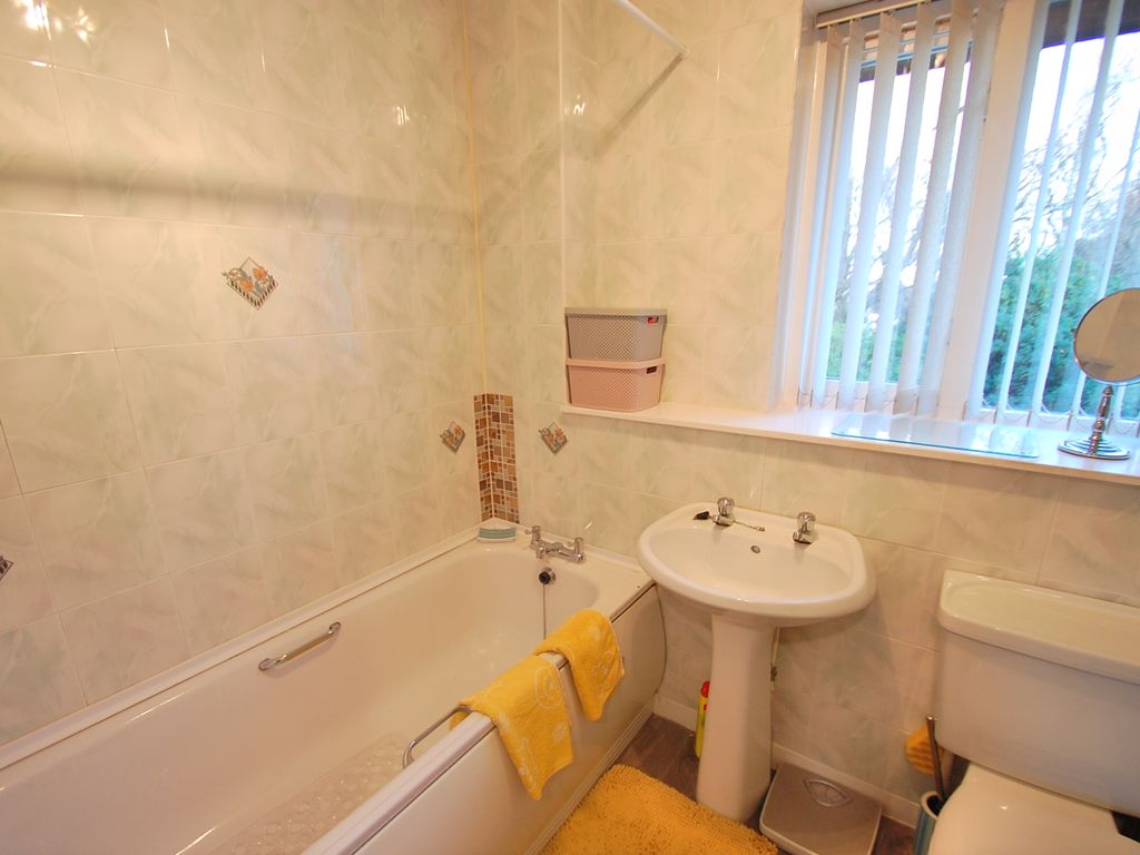 2 bed terraced house for sale in Stanley Gardens, Falkirk FK2, £27,995