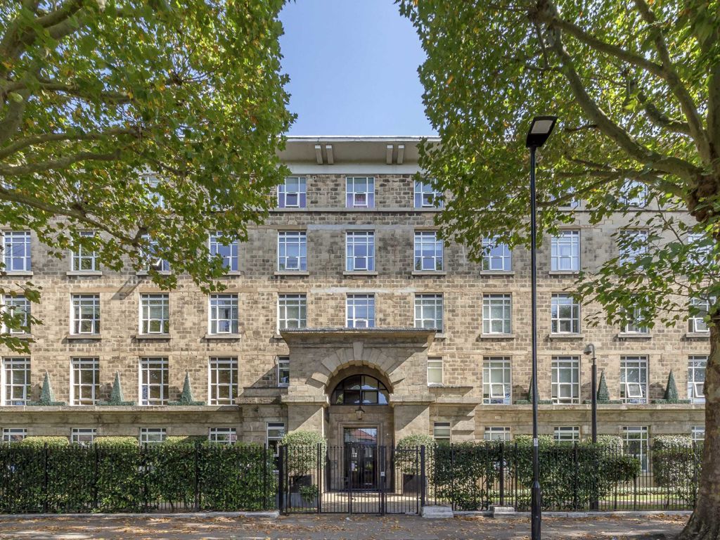 1 bed flat for sale in Bromyard Avenue, London W3, £330,000