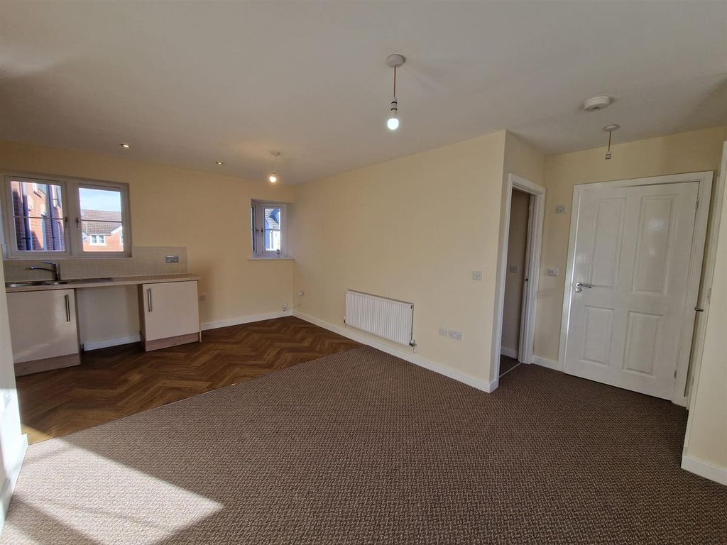 1 bed flat to rent in Cyfarthfa Mews, Swansea Road, Merthyr Tydfil CF48, £695 pcm