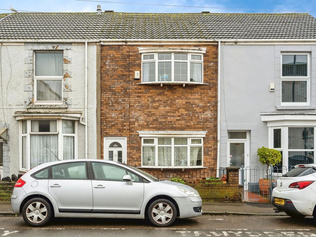 3 bed terraced house for sale in Bond Street, Swansea SA1, £180,000