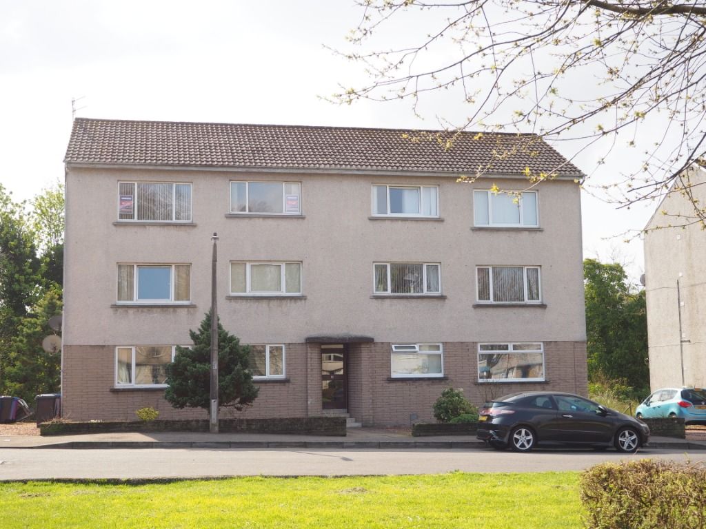 1 bed flat to rent in Waterside Street, Largs, North Ayrshire KA30, £525 pcm