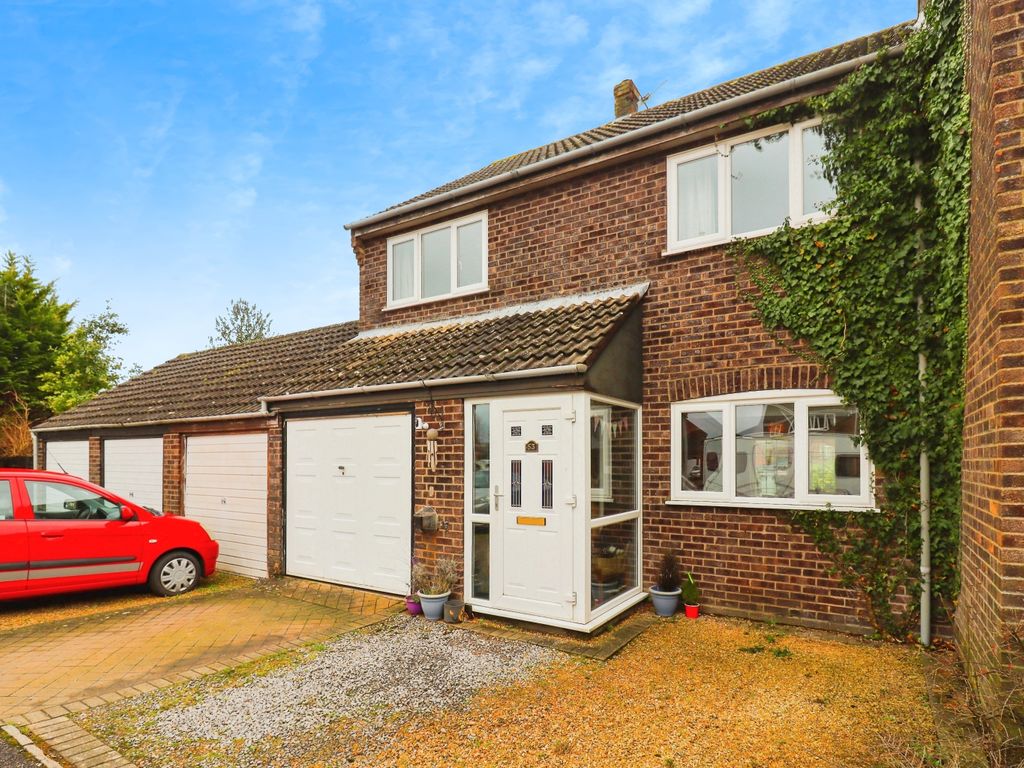 3 bed semi-detached house for sale in Burgess Way, Brooke, Norwich, Norfolk NR15, £265,000