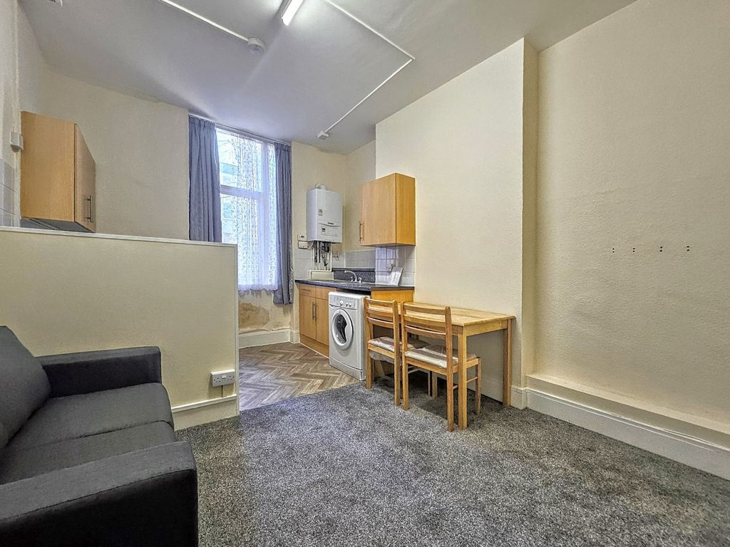 1 bed flat for sale in Shirland Road, London W9, £275,000