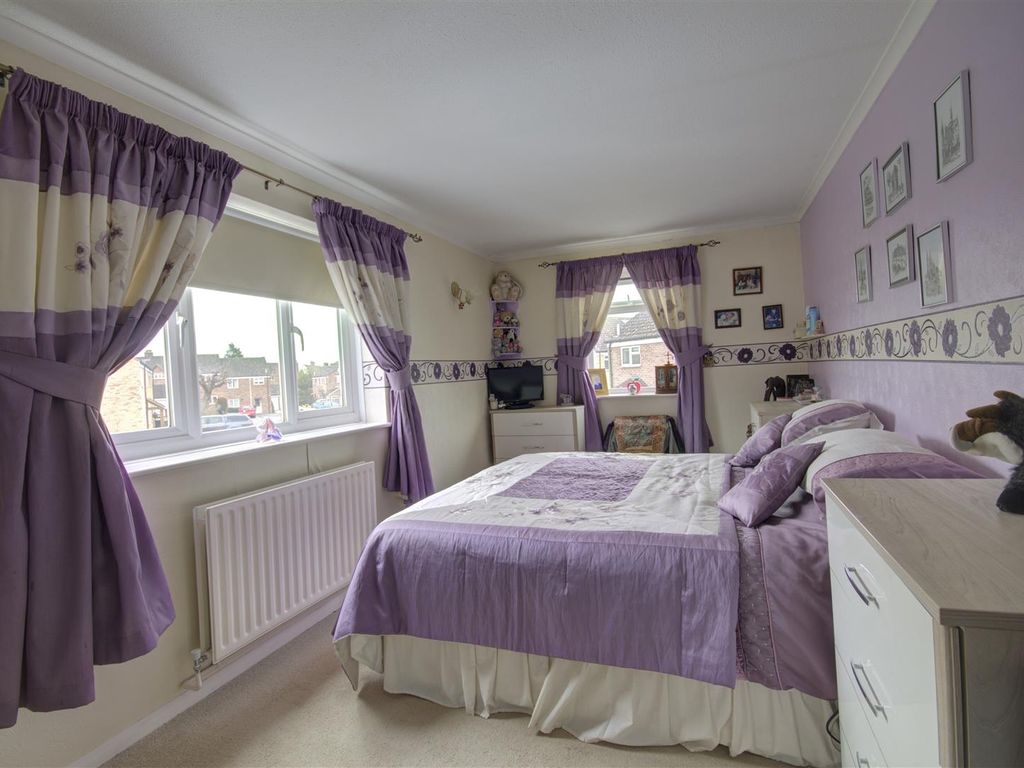 4 bed property for sale in Audley Rise, Tonbridge TN9, £565,000