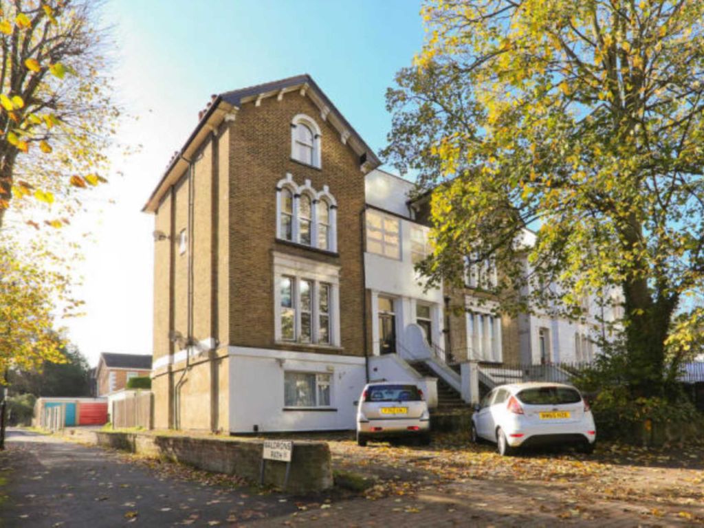 1 bed flat for sale in The Waldrons, Croydon CR0, £249,950