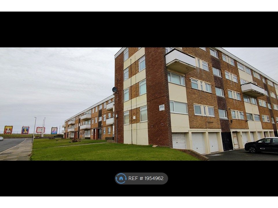 2 bed flat to rent in Pembroke Court, Blackpool FY2, £695 pcm