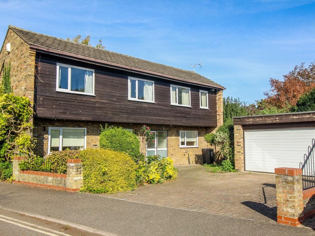 5 bed detached house for sale in Ashen Green, Great Shelford, Cambridge CB22, £925,000