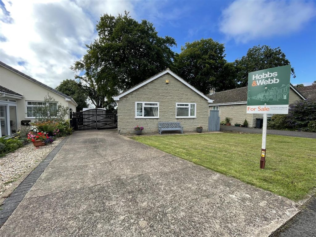 3 bed detached bungalow for sale in Forest Drive, Weston-Super-Mare BS23, £399,950