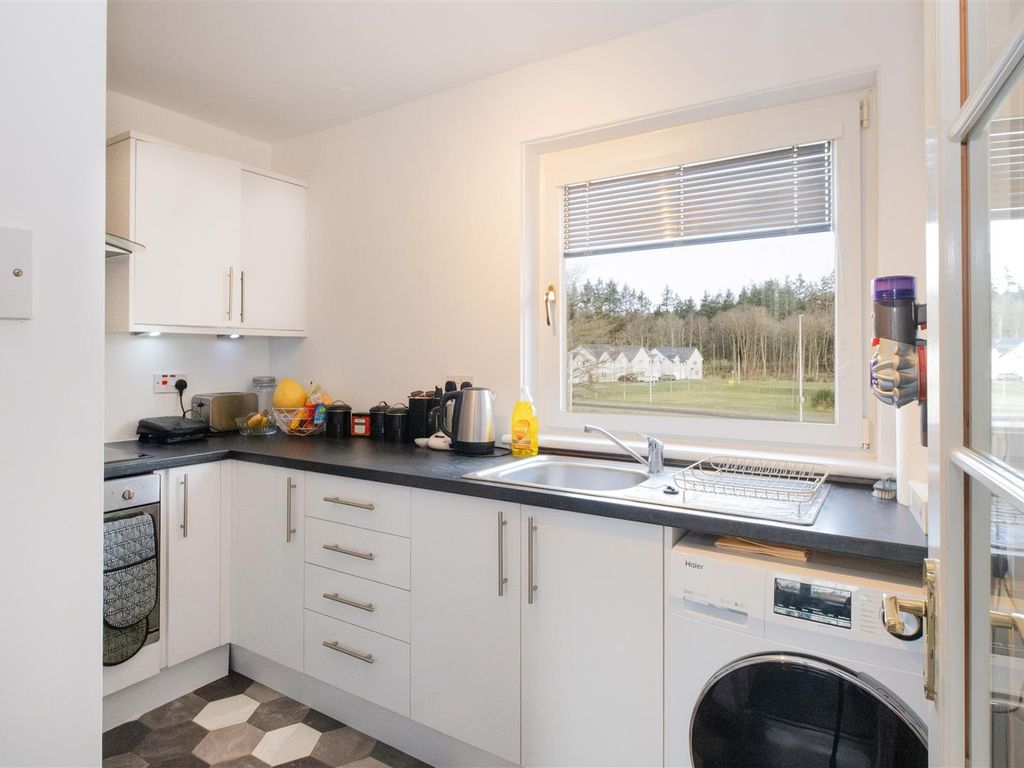 1 bed flat for sale in Dalmahoy Drive, Dundee DD2, £65,000