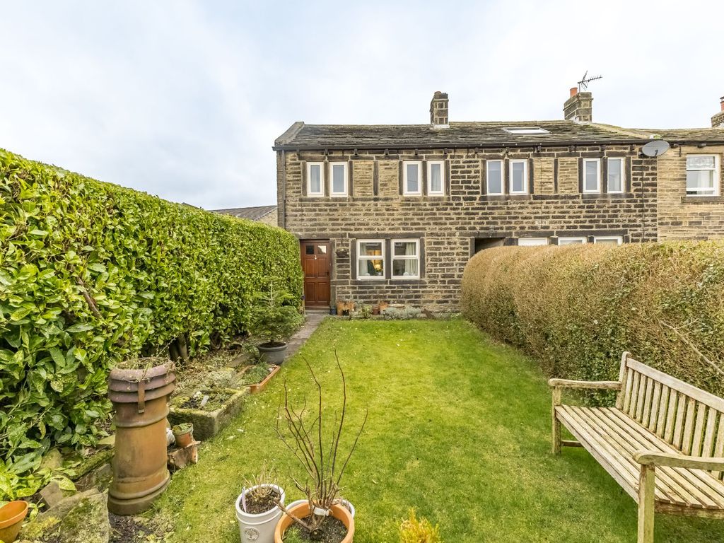3 bed end terrace house for sale in Chapelgate, Scholes, Holmfirth HD9, £265,000