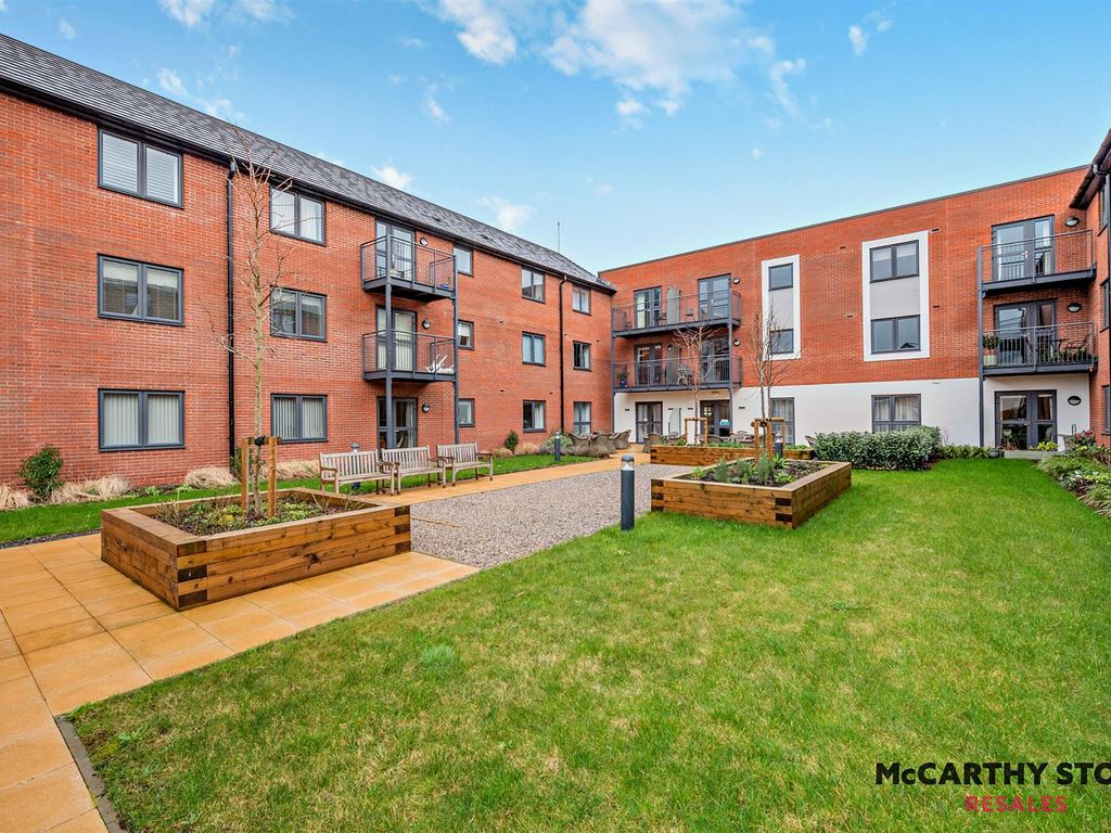 1 bed flat for sale in Pym Court, Bewick Avenue, Topsham, Exeter EX3, £360,000