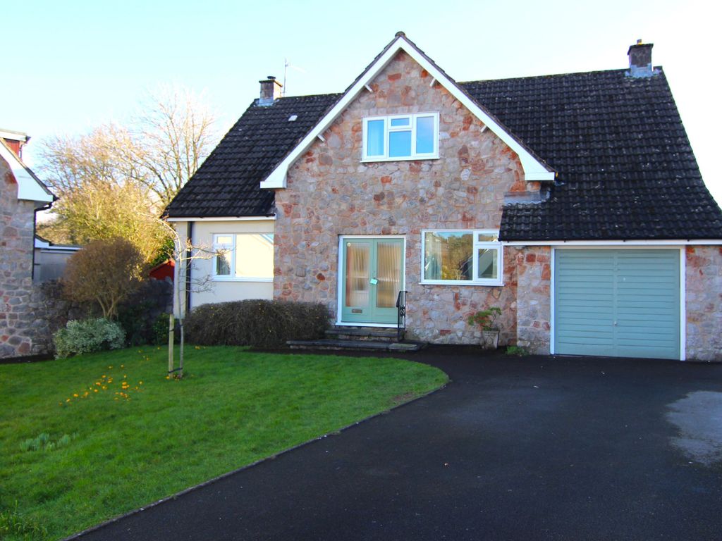 4 bed detached house to rent in Tunbridge Close, Chew Magna, Bristol BS40, £1,800 pcm