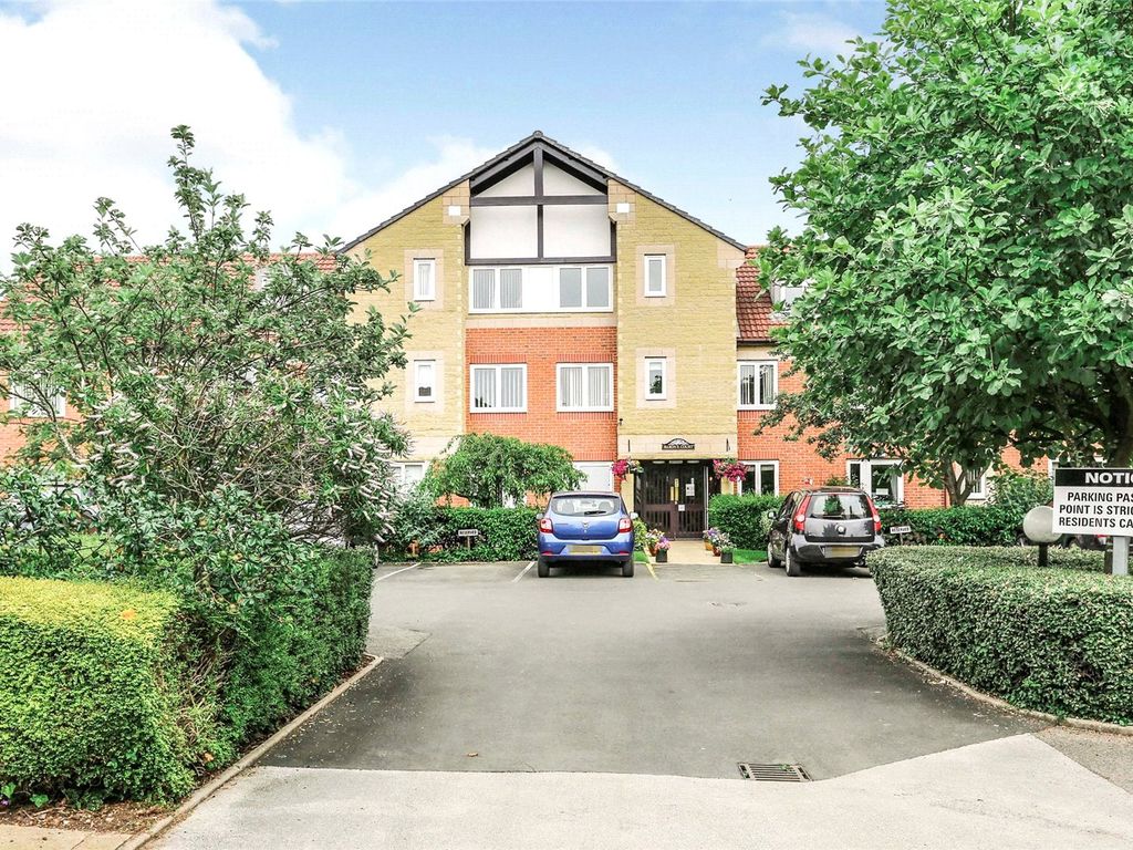 1 bed flat for sale in Old Lode Lane, Solihull, West Midlands B92, £80,000