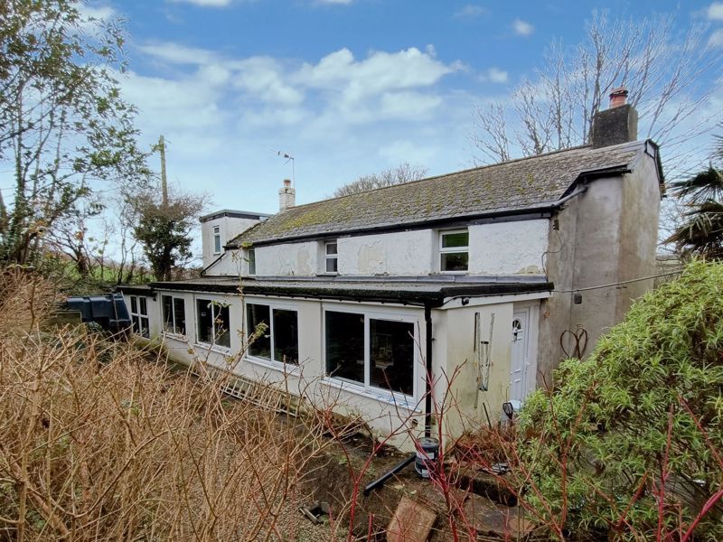 4 bed detached house for sale in Kestle Mill, Newquay TR8, £525,000