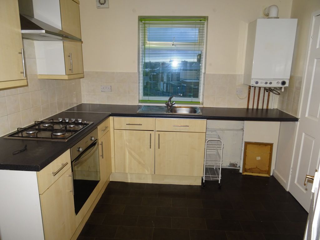 3 bed flat to rent in Mulberry Street, Gateshead NE10, £675 pcm