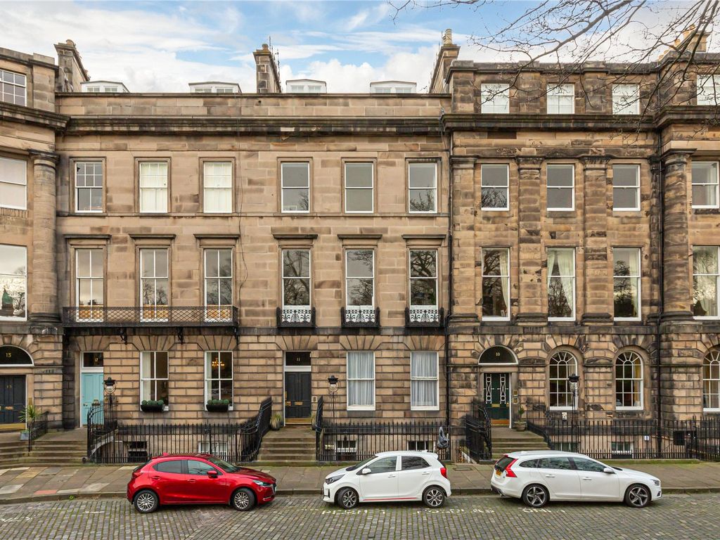 2 bed flat for sale in Moray Place, New Town, Edinburgh EH3, £750,000