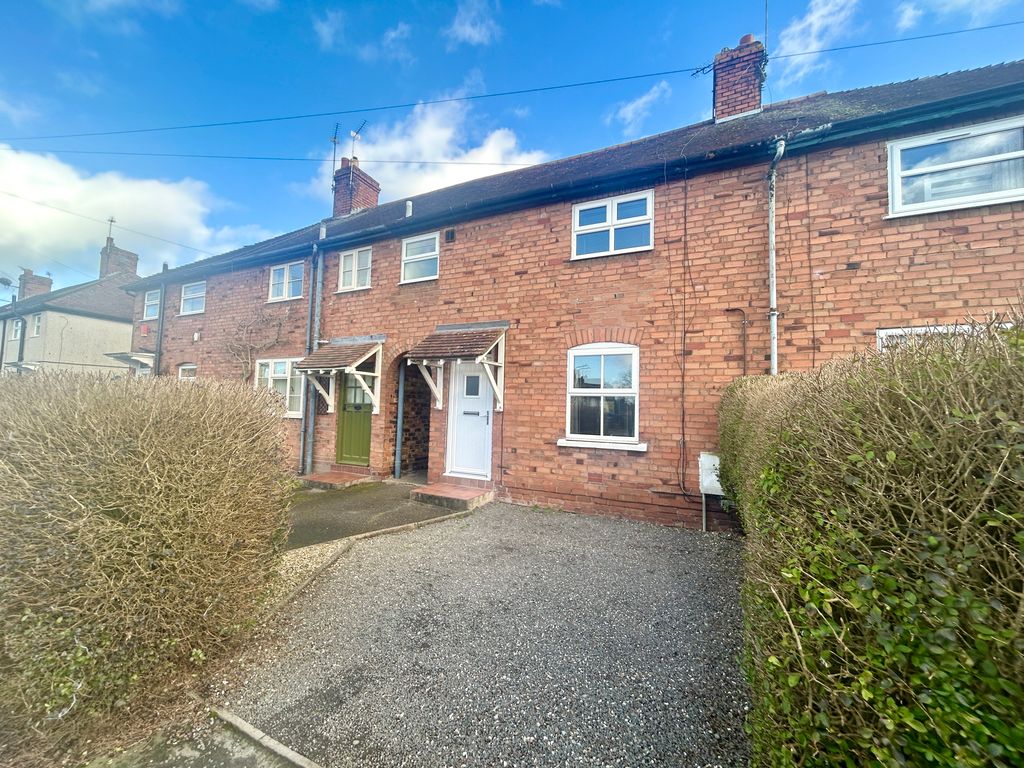 3 bed terraced house to rent in Butts Road, Market Drayton TF9, £895 pcm