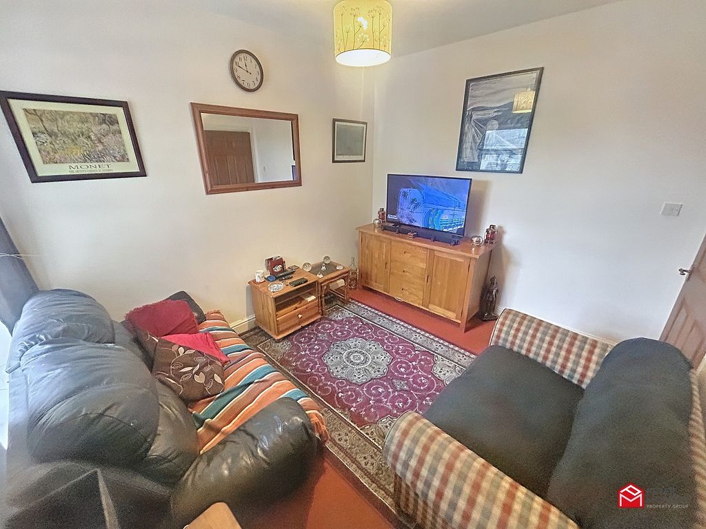 4 bed flat for sale in Wordsworth Street, Aberdare, Rhondda Cynon Taff. CF44, £95,000