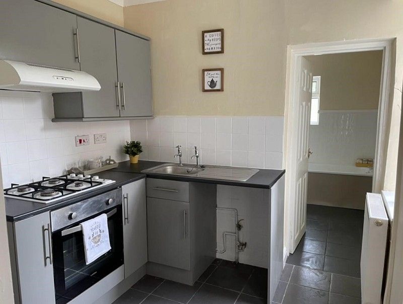 4 bed flat for sale in Wordsworth Street, Aberdare, Rhondda Cynon Taff. CF44, £95,000