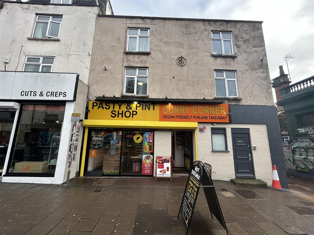 Restaurant to let in Stokes Croft, Bristol BS1, £16,000 pa