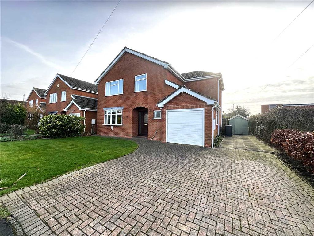 4 bed detached house for sale in Welland Drive, Burton-Upon-Stather, Scunthorpe DN15, £295,000
