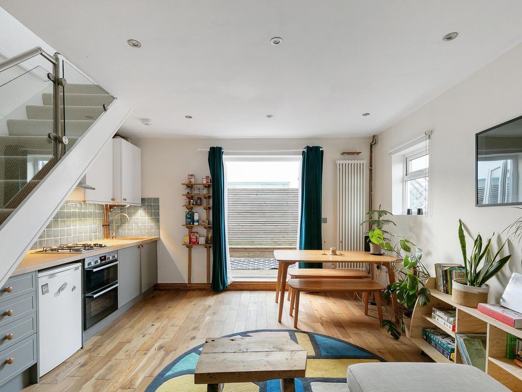 1 bed end terrace house for sale in Hollydale Road, Nunhead, London, London SE15, £500,000