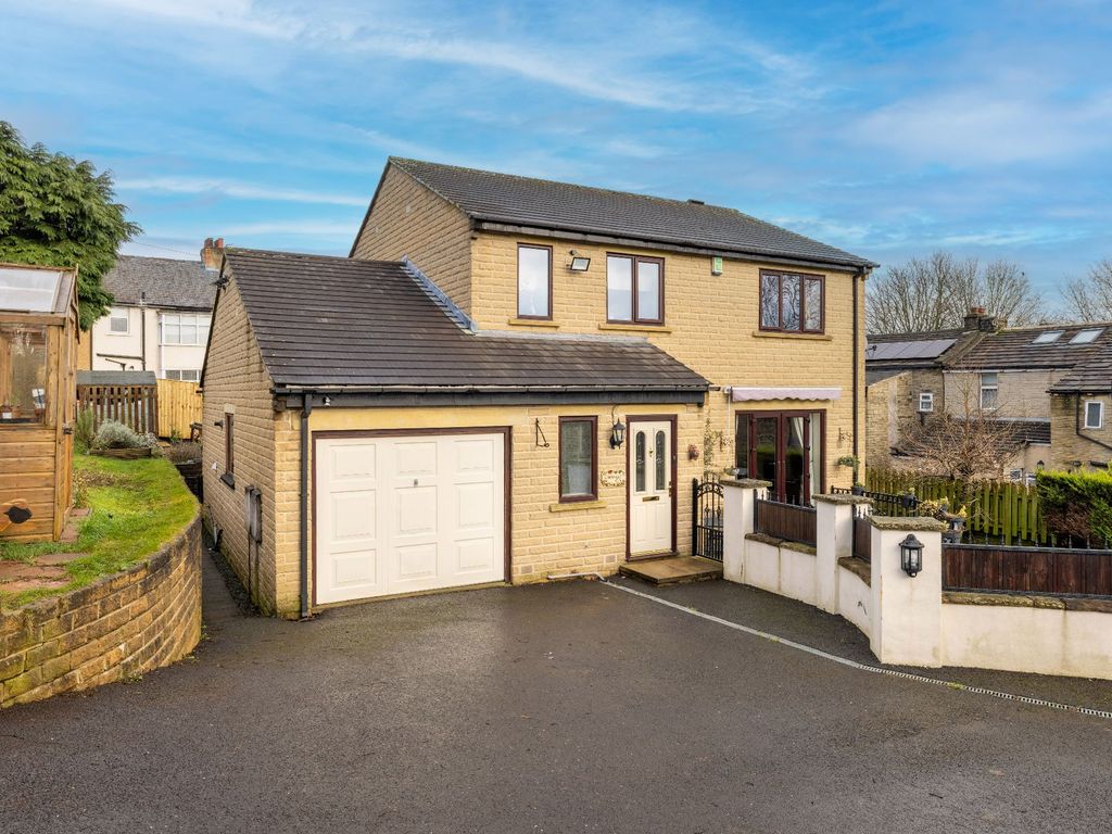 4 bed detached house for sale in Richard Street, Brighouse HD6, £395,000