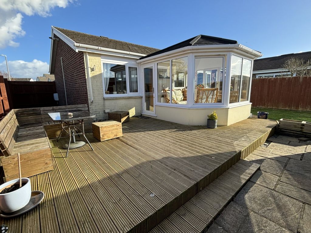 3 bed bungalow for sale in Fleming Way, Neyland, Milford Haven SA73, £169,999