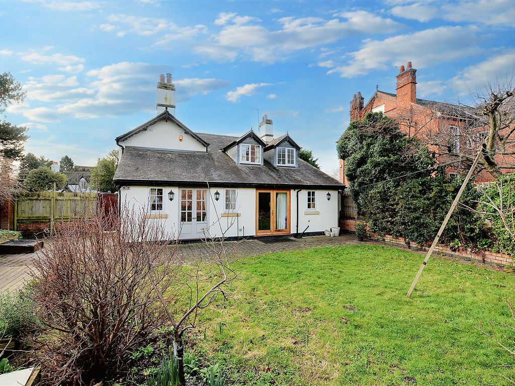 4 bed detached house for sale in Attenborough Lane, Attenborough, Beeston, Nottingham NG9, £700,000