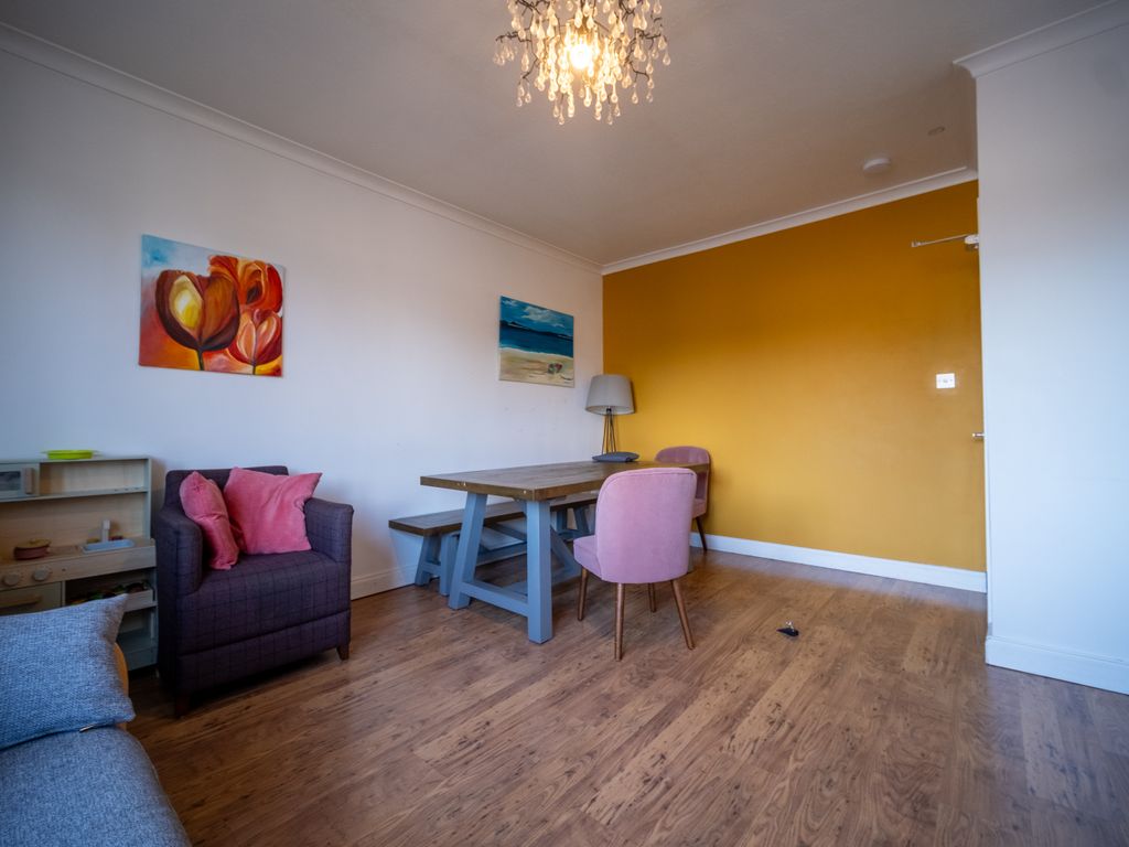 4 bed flat for sale in Baird Drive, Edinburgh EH12, £290,000