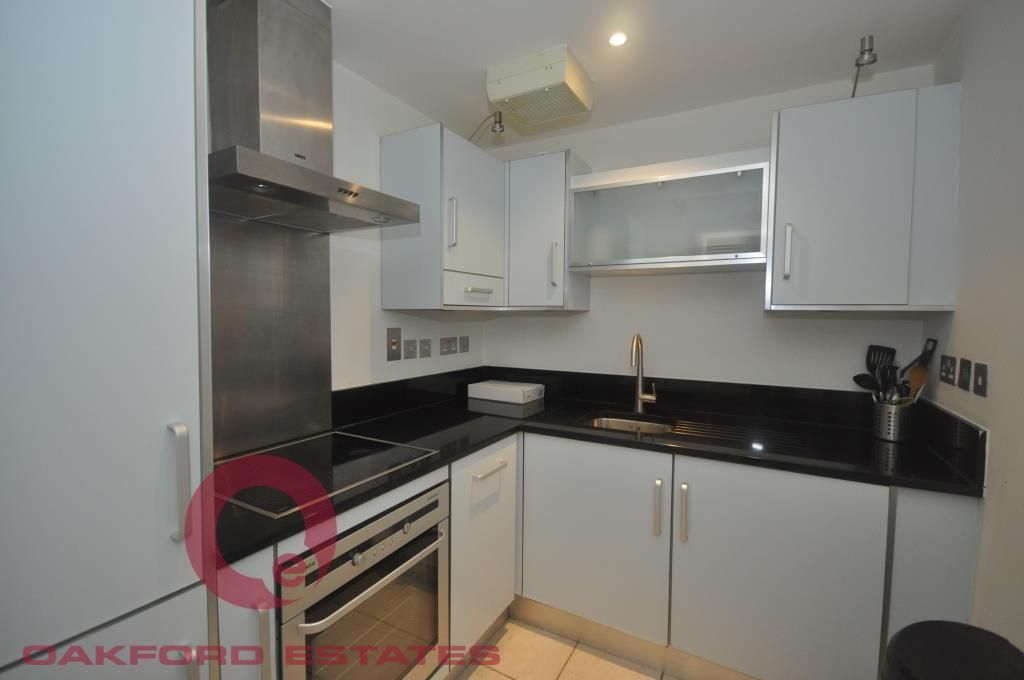 2 bed flat to rent in William Road, Euston NW1, £3,098 pcm