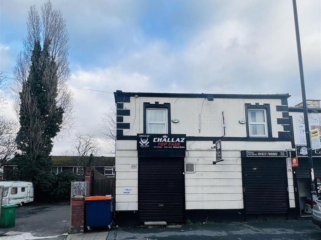 Property to let in Culcheth Lane, Newton Heath, Manchester M40, £7,800 pa