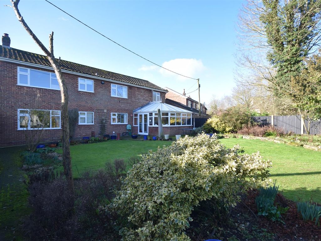 5 bed detached house for sale in The Street, Ashwellthorpe, Norwich NR16, £575,000