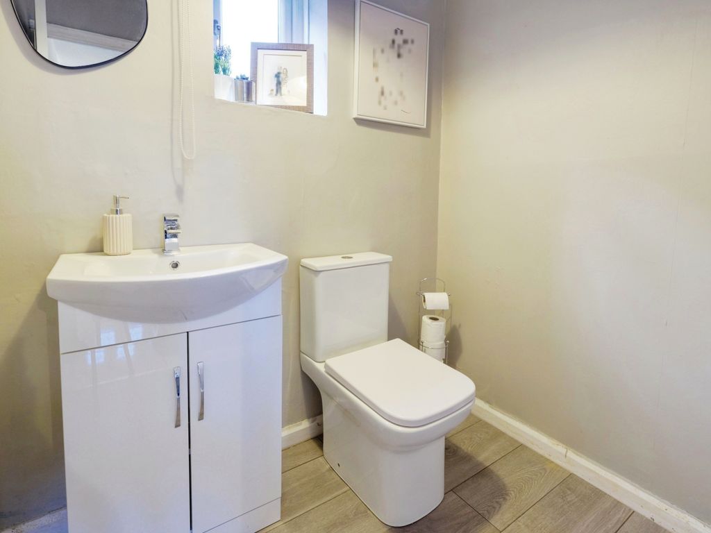 3 bed detached house for sale in Elcroft Gardens, Sheffield S20, £260,000