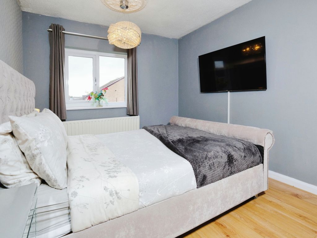 3 bed detached house for sale in Elcroft Gardens, Sheffield S20, £260,000