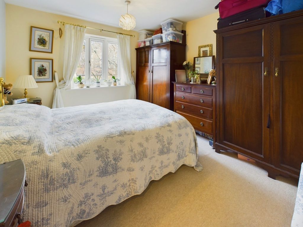 3 bed maisonette for sale in Linden Road, Clevedon, North Somerset BS21, £385,000