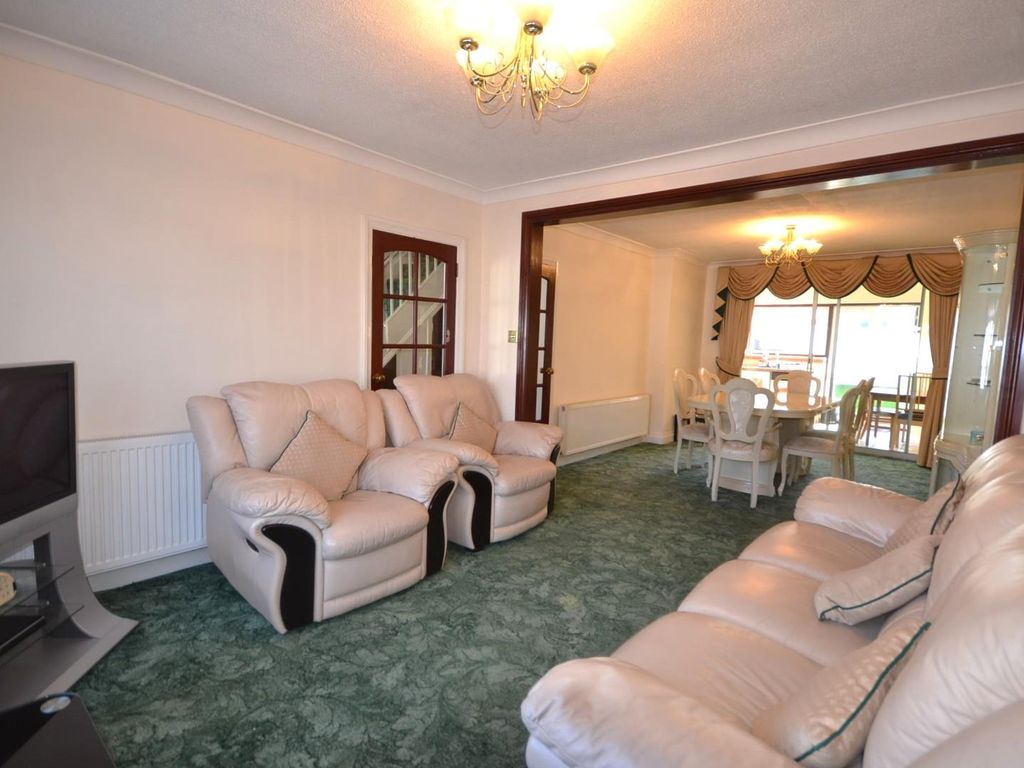 3 bed terraced house for sale in Review Road, London NW2, £625,000