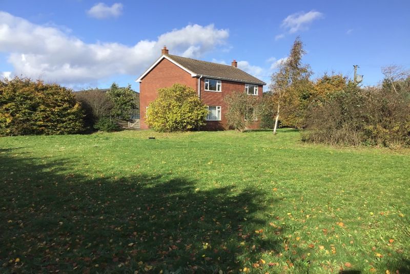 4 bed detached house to rent in Highfield Farmhouse, Acklam Wold, Malton YO17, £1,700 pcm