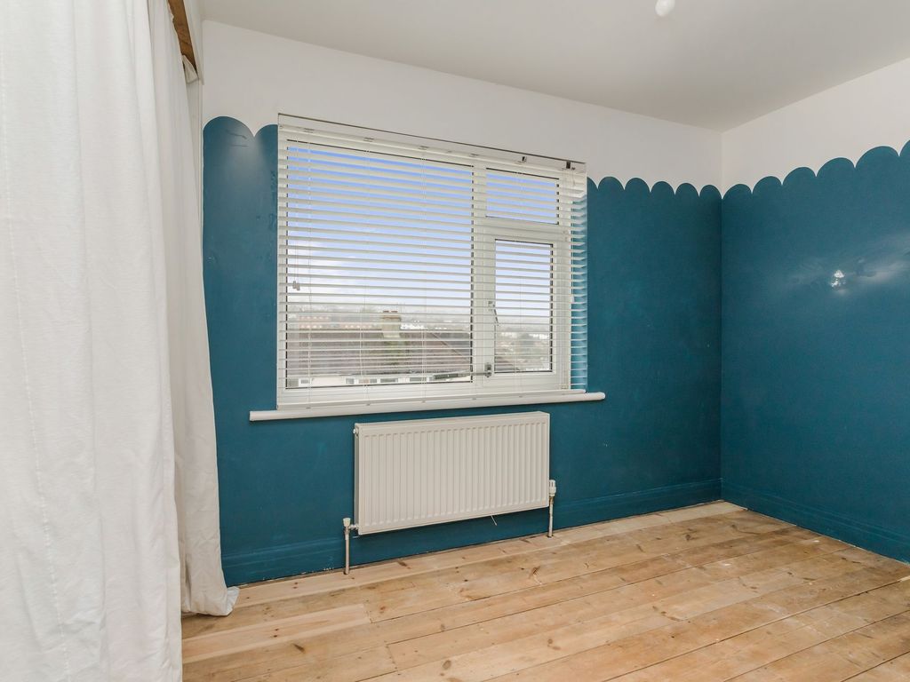 3 bed terraced house for sale in Haywards Road, Brighton BN1, £385,000