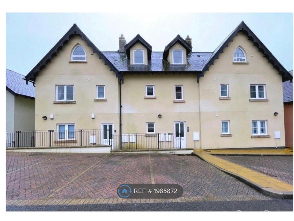 1 bed flat to rent in St Brides Hill, Saundersfoot SA69, £800 pcm