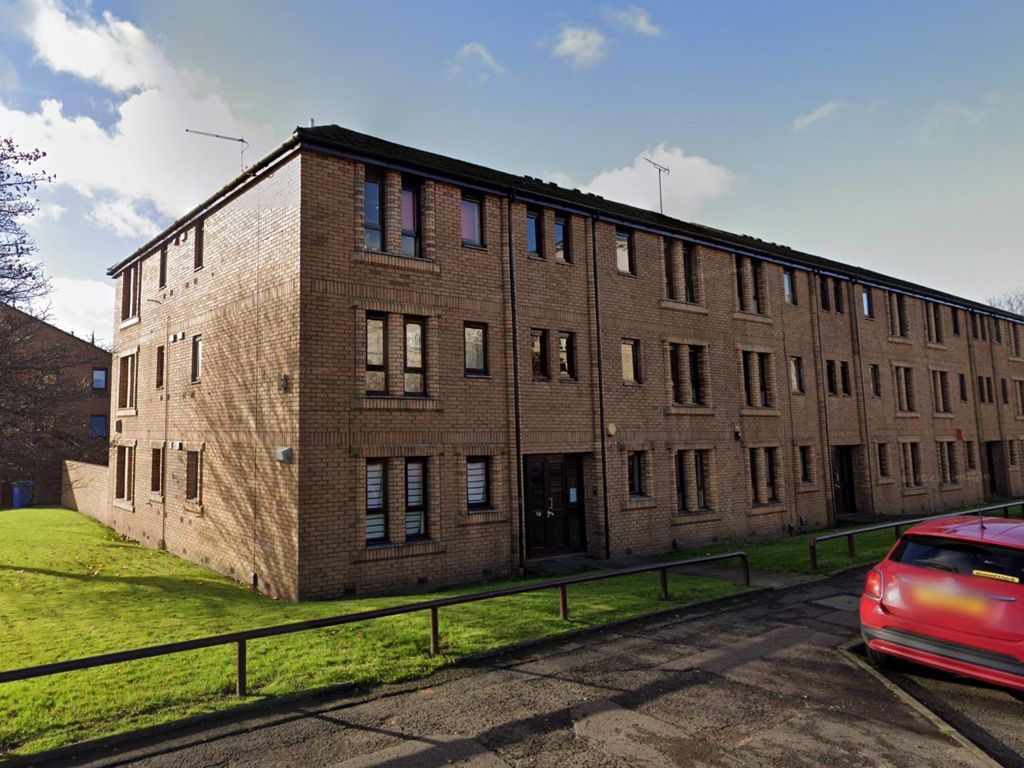 1 bed flat to rent in 1/2, 69 Raeberry Street, Glasgow G20, £800 pcm