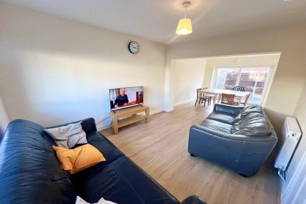 Room to rent in Lee Road, Leamington Spa CV31, £550 pcm