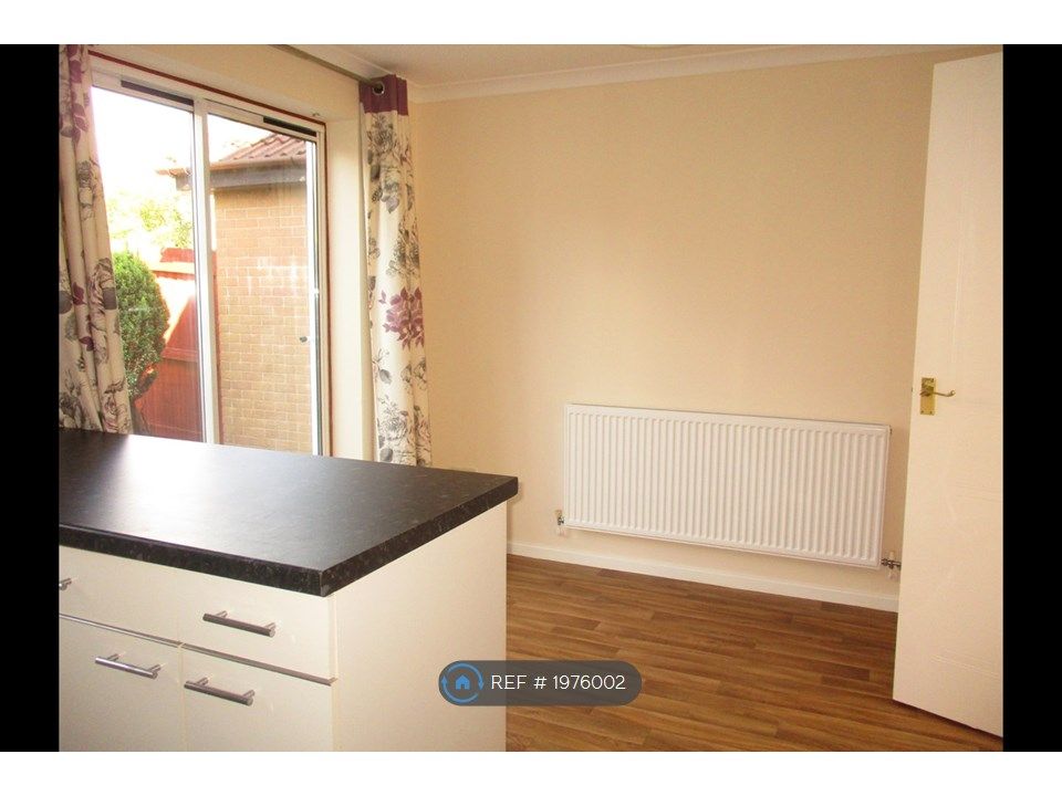 3 bed semi-detached house to rent in Clos Nant Ddu, Pontprennau, Cardiff CF23, £1,500 pcm
