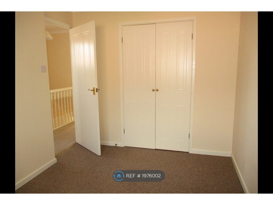 3 bed semi-detached house to rent in Clos Nant Ddu, Pontprennau, Cardiff CF23, £1,500 pcm