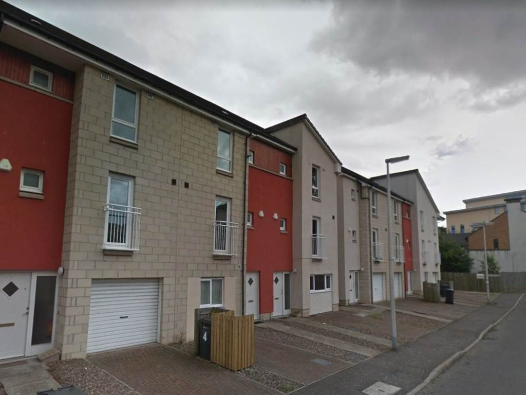 5 bed town house to rent in Milnbank Gardens, Dundee DD1, £2,375 pcm