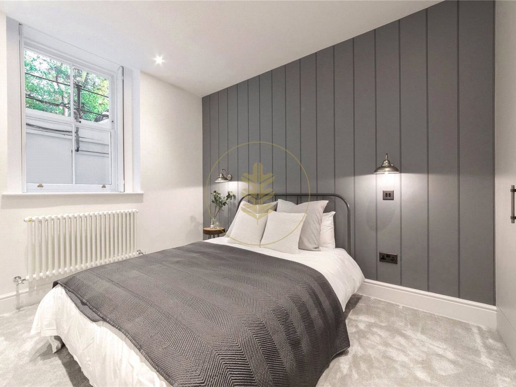 2 bed flat for sale in Oak Hill House, Oak Hill Park, Hampstead, London NW3, £950,000